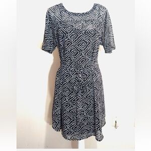 Loft geometric tie waist dress